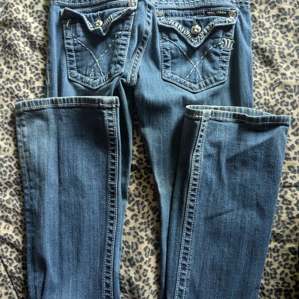Miss Me Blue Boot Cut Jeans with Classic Indigo Tone, Size 26x32